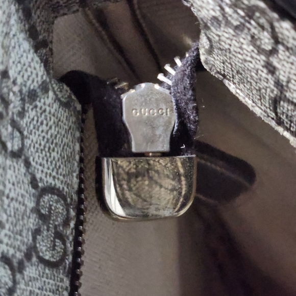 Gucci Vintage Supreme Crossbody Bag